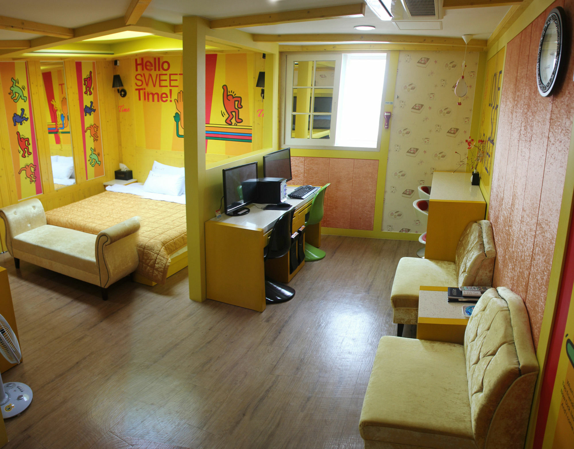 Time Motel Гиеонгджу Екстериор снимка