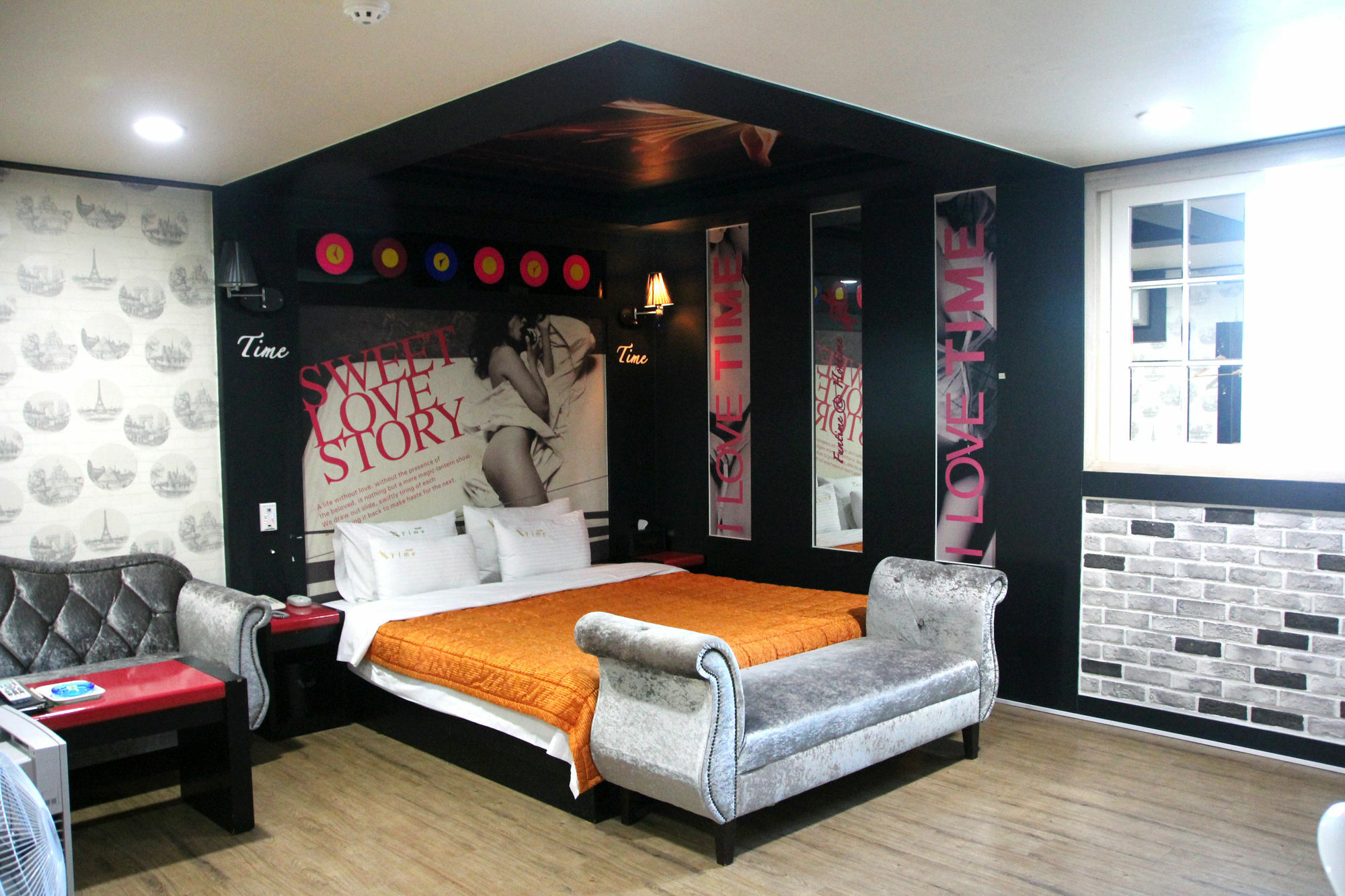 Time Motel Гиеонгджу Екстериор снимка