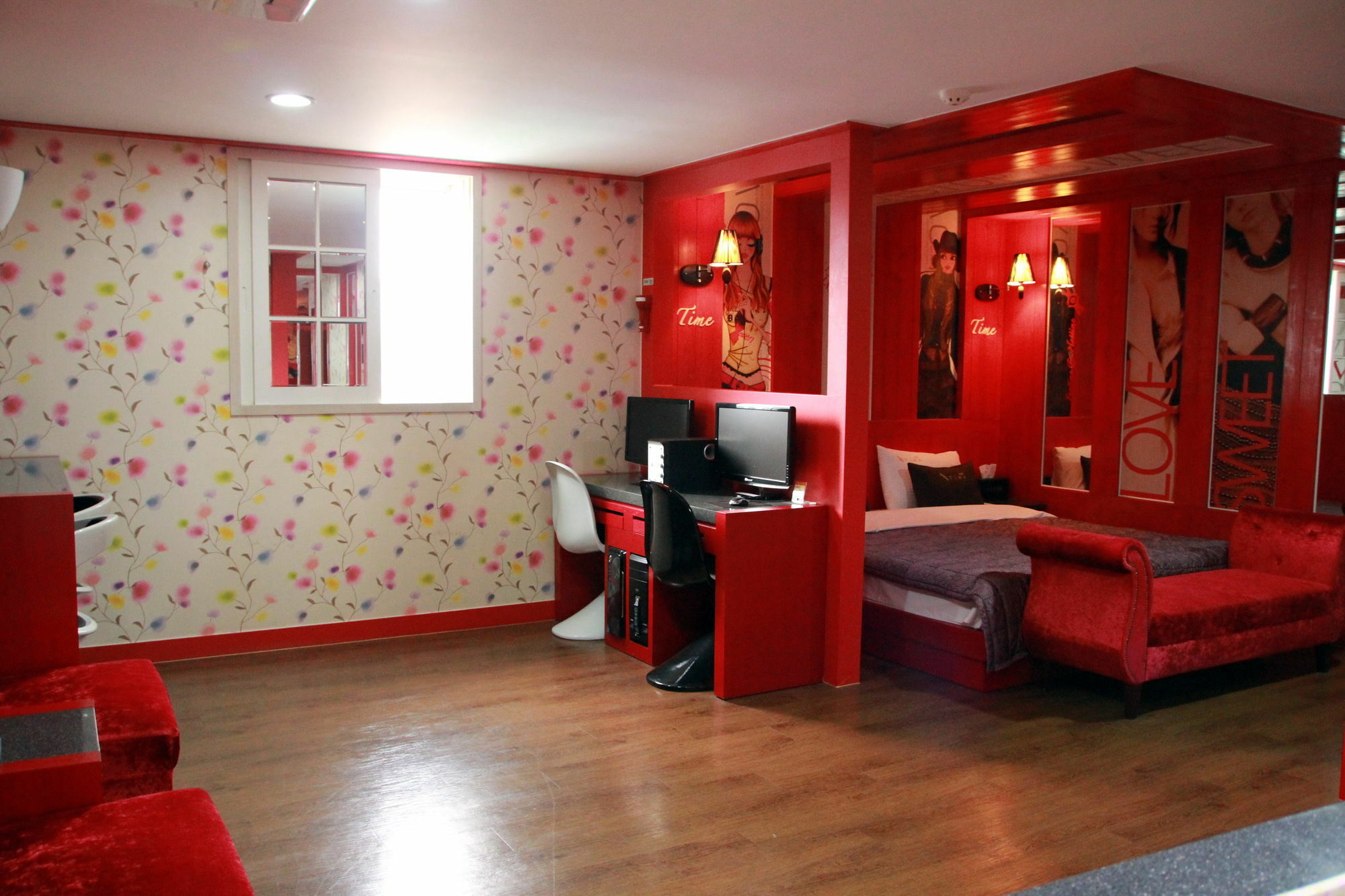 Time Motel Гиеонгджу Екстериор снимка